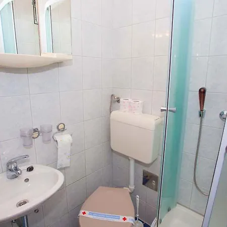 Jarak Near Апартаменты