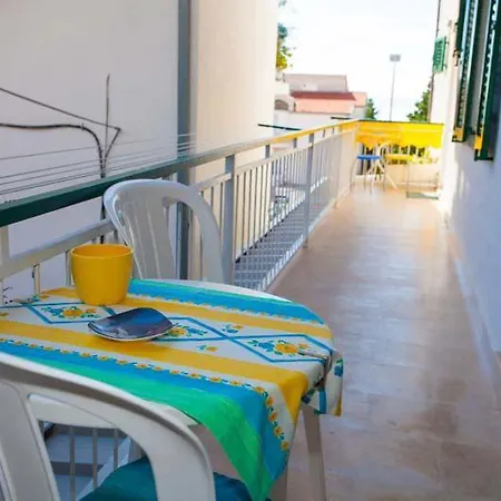 Apartment Jarak Nearby
